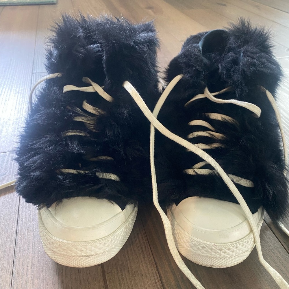 CONVERSE LIMITED EDITION X AMBUSH FUZZY CHUCK 70S Size 7.5M/9.5W